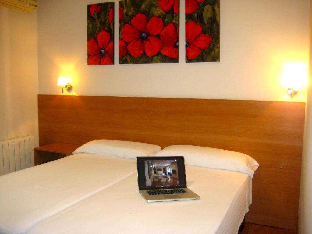 Hostal Madrazo Barcelona Eksteriør bilde